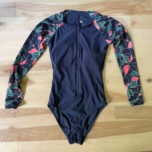 Long sleeve swimsuit one piece rash guard